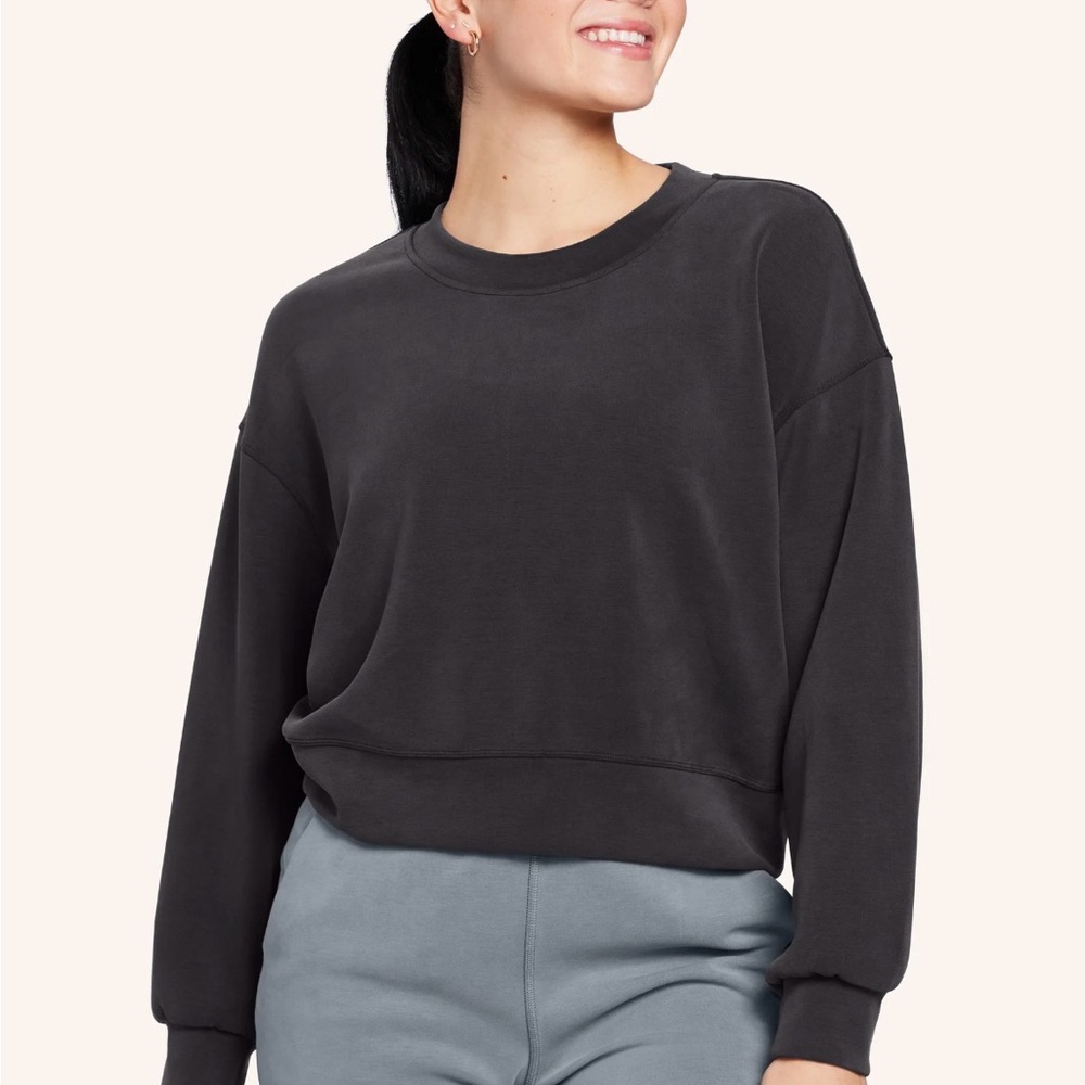 Perfectly oversized crop crew softstreme
